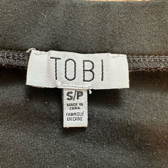 Crop top - Picture 2 of 2